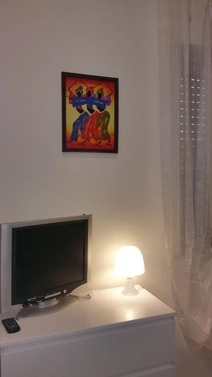 Chris Apartment Gioiosa Marea Italy